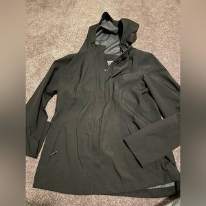 Womens waterproof rain shell coat.  Used twice!